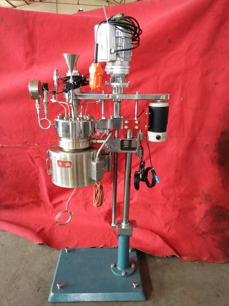 DFCF系列-電動(dòng)升降釜體、翻轉(zhuǎn)出料、開啟式加熱爐2