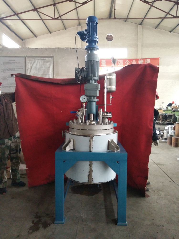 TFCF系列--電動升降釜蓋、直連攪拌、帶在線加料罐2